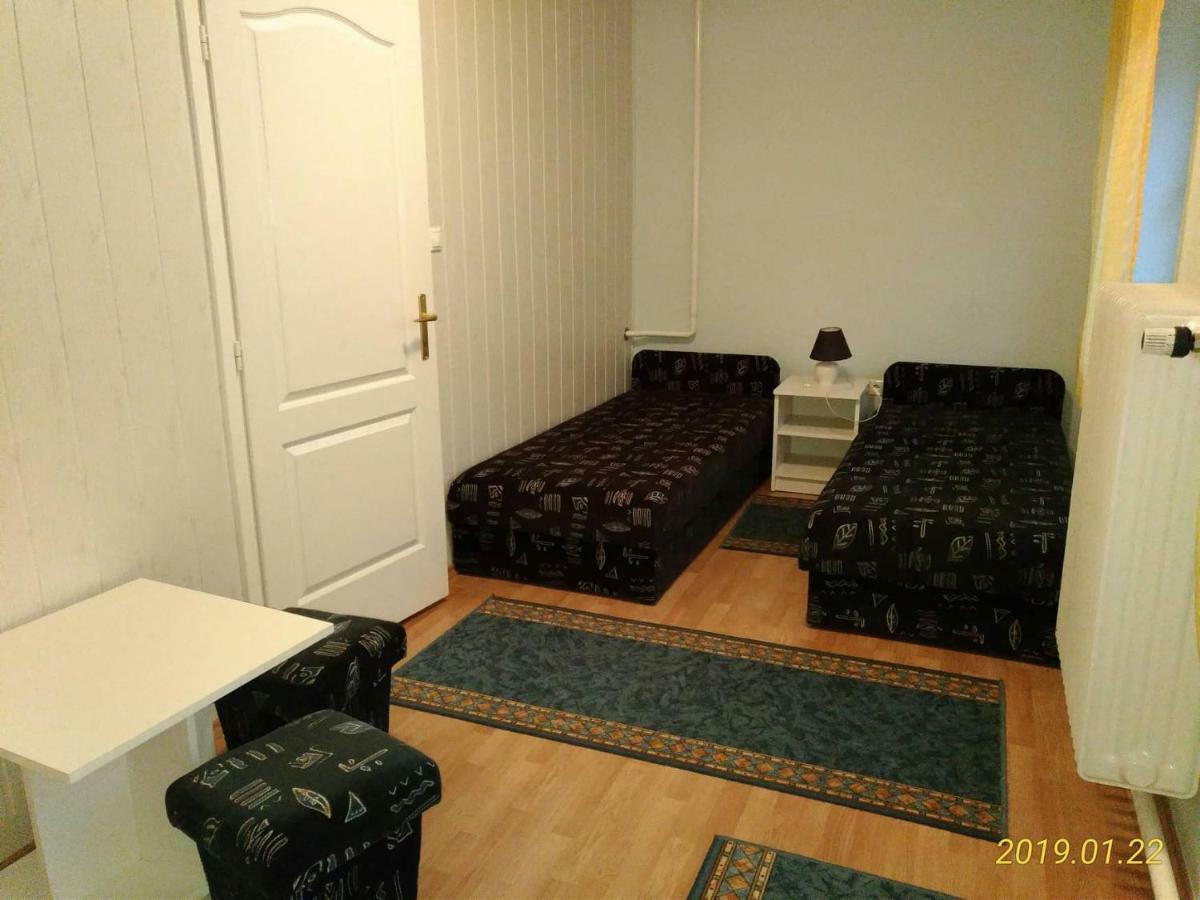 Nora Apartman Lejlighed Balatonfůzfő Eksteriør billede