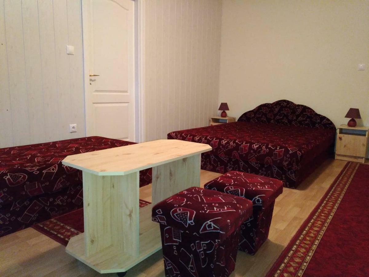 Nora Apartman Lejlighed Balatonfůzfő Eksteriør billede